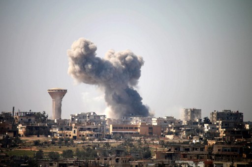 غارات سورية على مناطق عدة تسفر عن مقتل 27 مدنياً