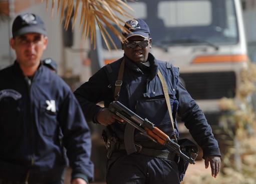 إحباط هجوم انتحاري أمام مركز للشرطة في قسنطينة بالجزائر