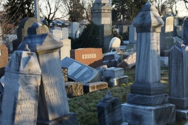 تخريب مقبرة يهودية في فيلادلفيا