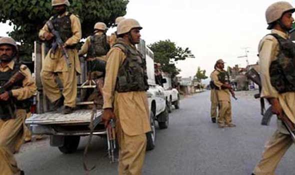 اشتباكات مسلحة في باكستان تقتل 15 مسلحًا وجنديين