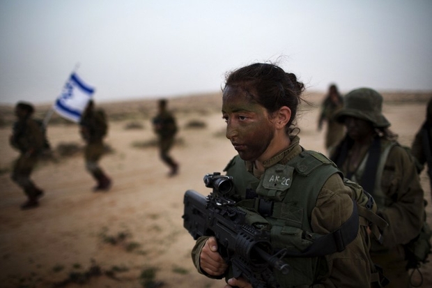 حاخام يرفض عمل النساء في الجيش الاسرائيلي