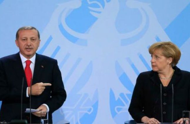 ألمانيا غاضبة بعدما اتهمها اردوغان باعتماد ممارسات 