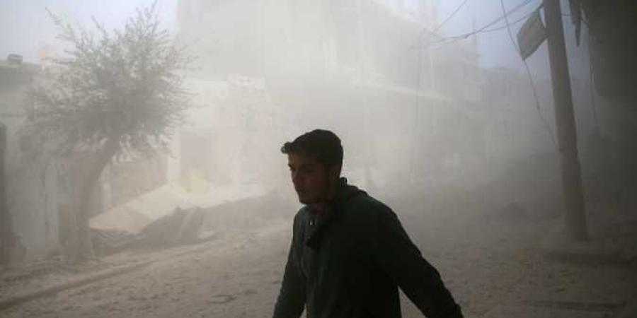 مقتل 11 مدنيًا جراء غارات في ريف حماه