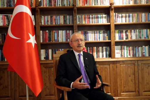 زعيم المعارضة التركية يرجح رفض الناخبين للتعديلات الدستورية