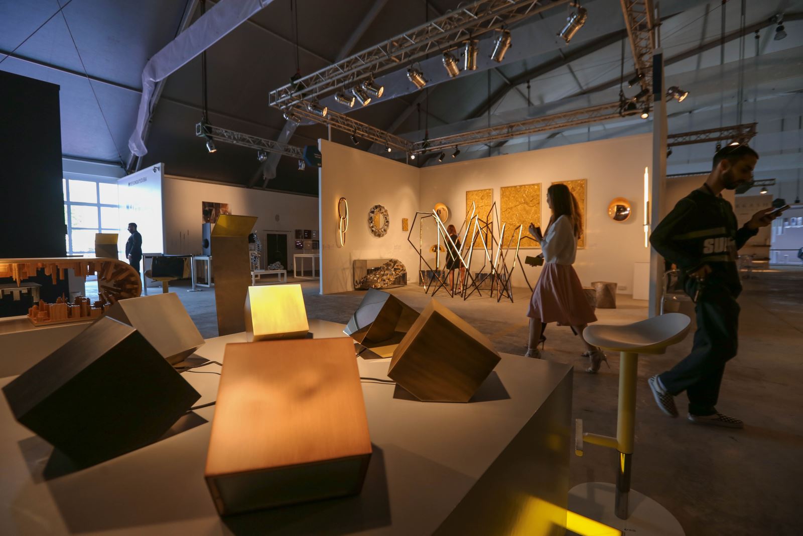 معرض «أيام التصميم دبي» يفتح أبواب دورته السادسة