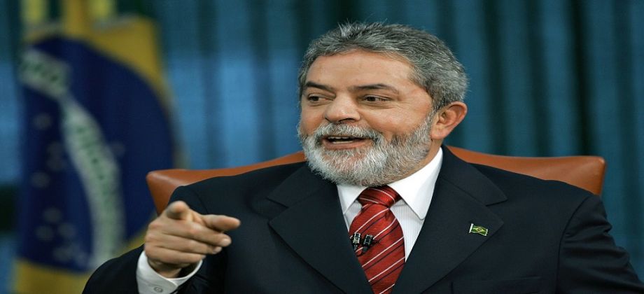 النائب العام في البرازيل يطلب فتح 83 تحقيقا ضد سياسيين بتهمة الفساد