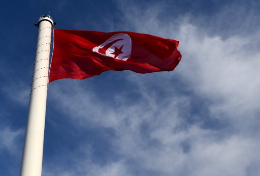 جدل في تونس حول استيراد قماش تركي لعلم عملاق