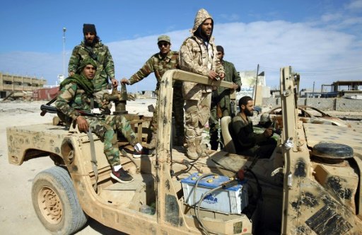 هيومن رايتس: ضباط في قوات حفتر ربما ارتكبوا جرائم حرب في ليبيا
