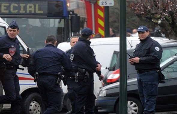 فرنسا: تلميذ يطلق نيرانًا في مدرسته مخلفًا جرحى
