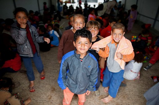 الحرب هاجس أطفال الموصل النازحين