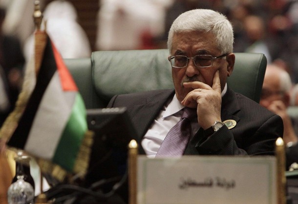 عباس يلتقي بمبعوث ترامب قبل القمة العربية