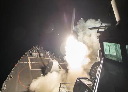 كواليس هجوم أميركا على قاعدة الشعيرات السورية