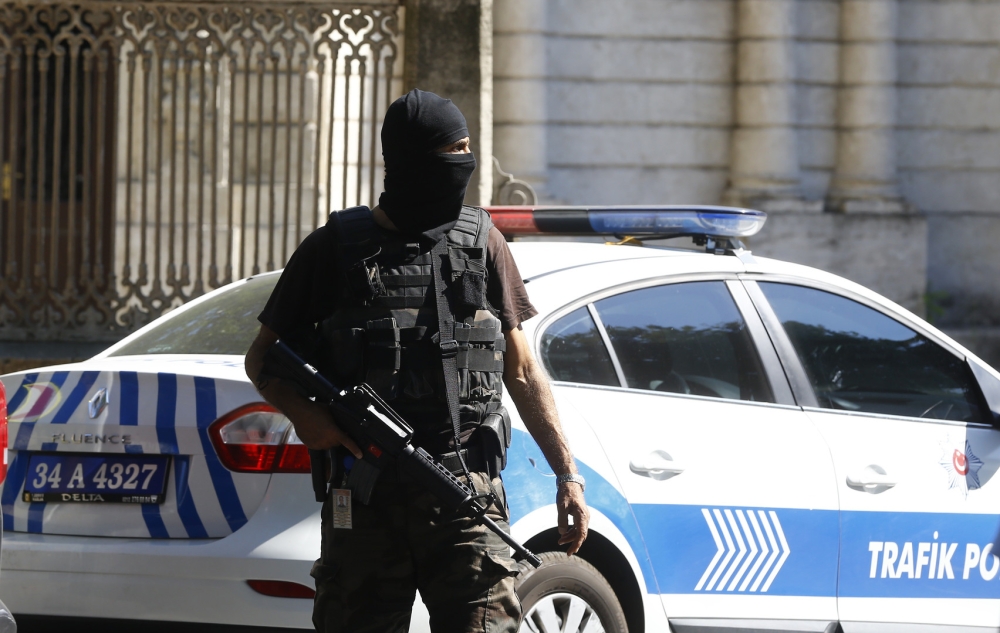 اعتقال 19 مؤيدًا لداعش بتهمة التحضير للإخلال باستفتاء تركيا