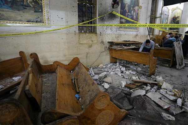 مصر تشدد الإجراءات الأمنية على الكنائس قبل عيد القيامة