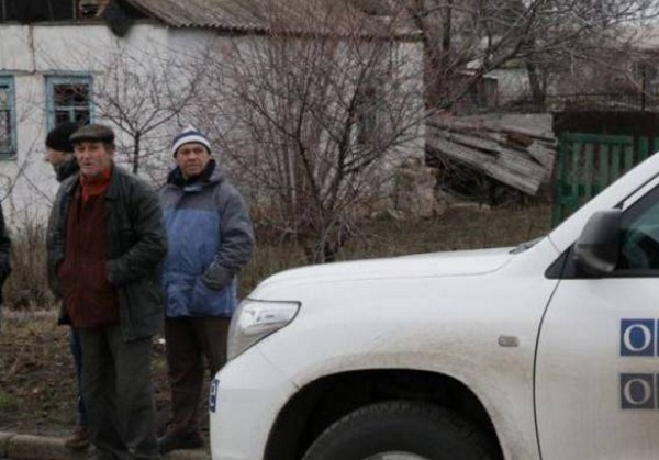 مقتل عنصر من منظمة الأمن والتعاون في أوروبا بشرق أوكرانيا