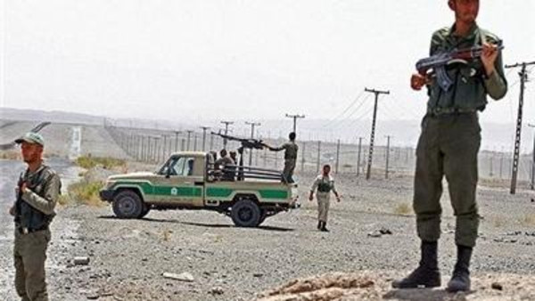 مقتل 8 من حرس الحدود الإيرانيين على حدود باكستان