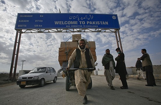 مقتل ثمانية مدنيين على الحدود بين أفغانستان وباكستان