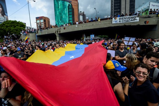 المعارضة في فنزويلا تكرم الضحية ال38 في التظاهرات
