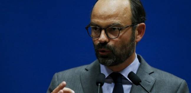 رئيس الوزراء الفرنسي الجديد نائب يميني معتدل