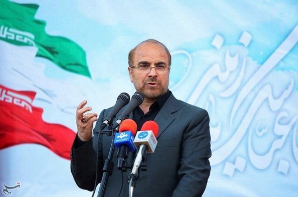 رئيس بلدية طهران ينسحب من السباق الرئاسي