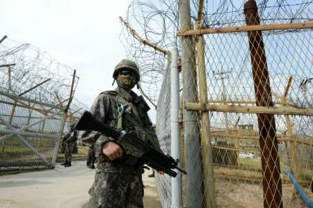 الجيش الكوري الجنوبي يطلق عيارات تحذيرية على جسم طائر كوري شمالي قرب الحدود