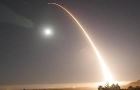 واشنطن تجري بنهاية 2018 اختبارًا لاعتراض صاروخ عابر للقارات