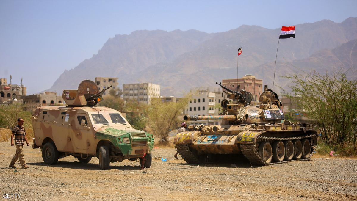 الجيش اليمني يقترب من السيطرة على القصر الجمهوري في تعز