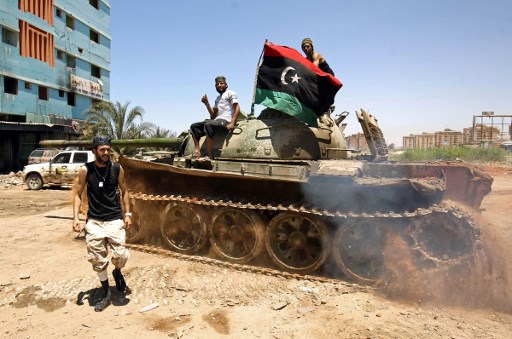 مقتل 5 في مواجهات بين مجموعات مسلحة في العاصمة الليبية