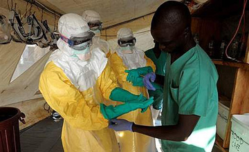 الكونغو توافق على استخدام لقاح غير مرخص بعد لمكافحة أيبولا