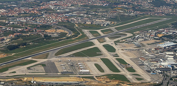 إخلاء مطار لشبونة بعد العثور على حقيبة مهجورة