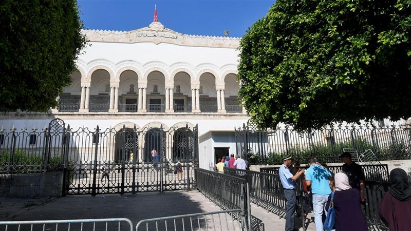 توقيف مسؤول أمني تونسي يشتبه بعلاقته برجل اعمال متهم ب