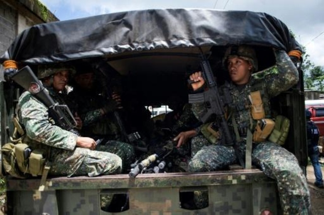 الرئيس الفلبيني يرصد مكافآت للمساعدين على اعتقال قادة التطرف