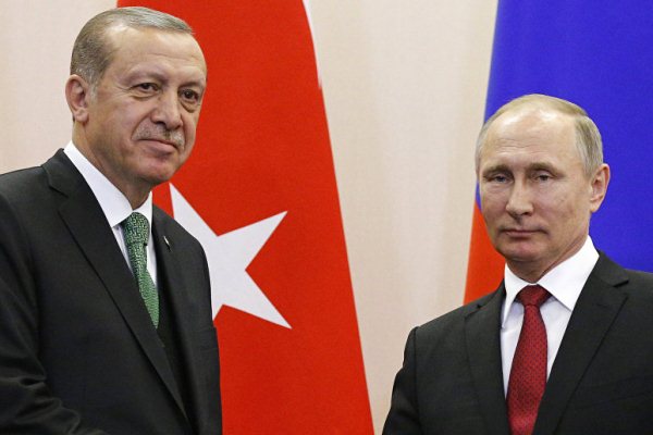 بوتين وإردوغان يبحثان هاتفيا الأزمة القطرية