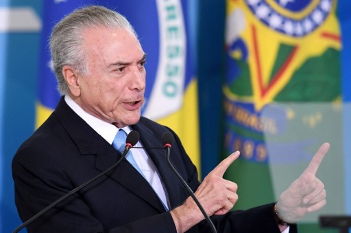 الرئيس البرازيلي يواجه أسبوعا محفوفا بالمخاطر