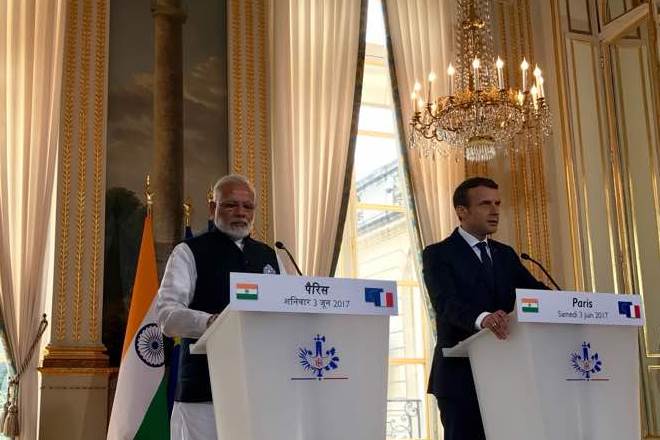 مودي يعد بأن تمضي الهند أبعد من اتفاق باريس للمناخ