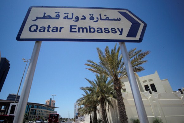 البحرين تحذر من نشر آراء مؤيدة لسياسة قطر