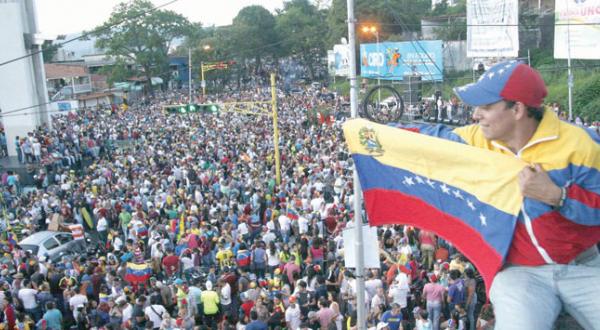 احد قادة المعارضة الفنزويلية يدعو الجيش الى التمرد