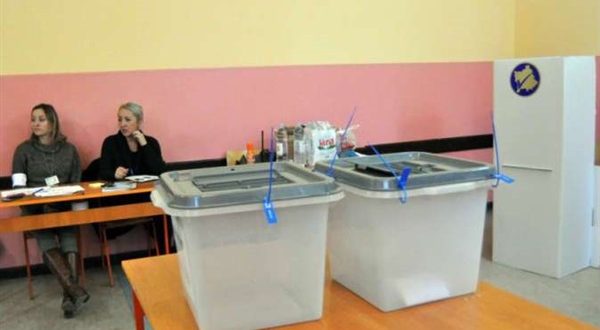 انطلاق الانتخابات التشريعية في كوسوفو