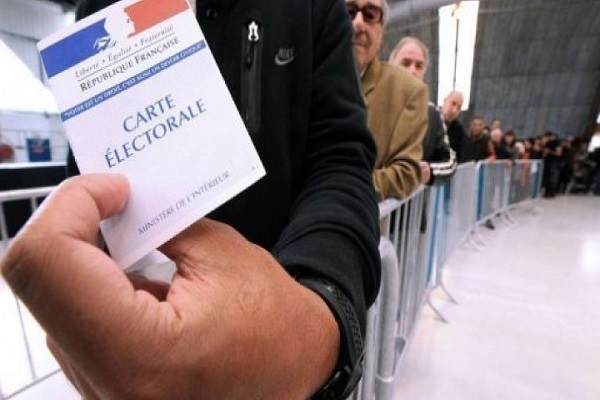 الفرنسيون يختارون نوابهم بعد شهر على انتخاب ماكرون