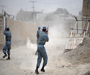 مقتل شرطيين أفغانيين خطأ في ضربة جوية أميركية