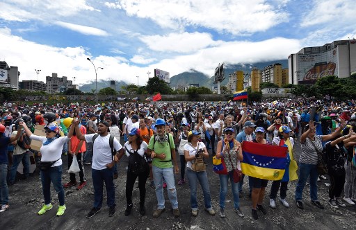 الاف المتظاهرين في فنزويلا تنديدا بالقمع