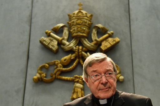 الفاتيكان يدعم الكاردينال بيل في قضية التحرش الجنسي