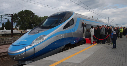 إخلاء قطار بولندي متجه إلى برلين إثر إنذار بوجود قنبلة