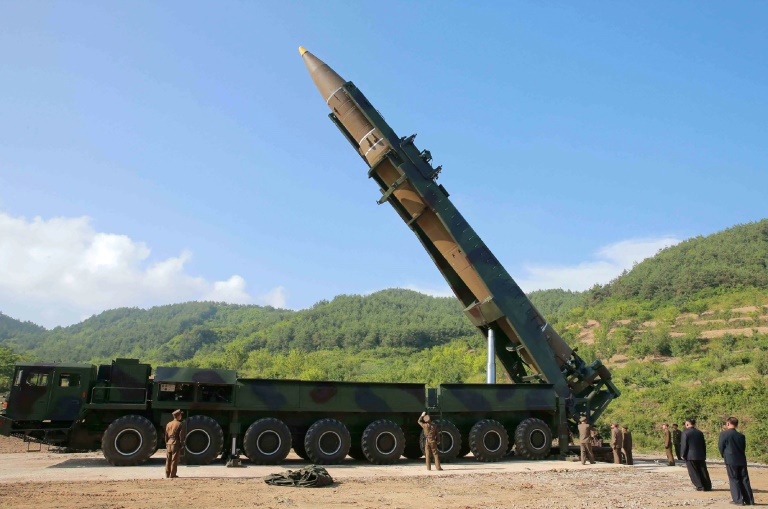 مناورات أميركية كورية جنوبية ردًا على الصاروخ الكوري الشمالي