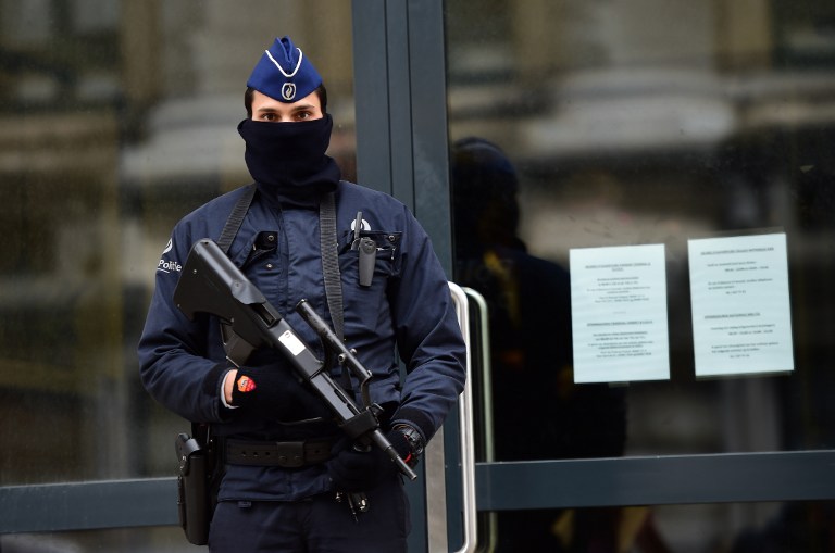 اعتقال أربعة اشخاص والعثور على أسلحة اثر مداهمات في بروكسل