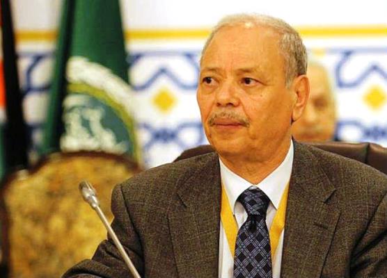 وفاة الدبلوماسي الجزائري أحمد بن حلي