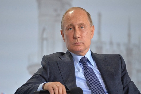 صحافيون روس للأميركيين: بوتين ليس ذكيًا كما تظنون