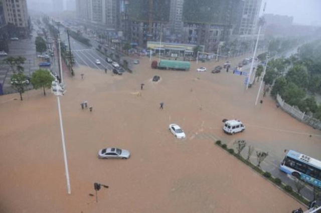 ستون قتيلا على الاقل في فيضانات بوسط الصين