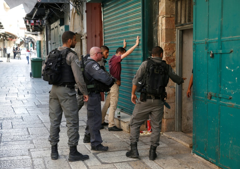 وفاة شرطيين إسرائيليين أصيبا في هجوم القدس