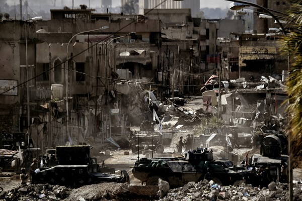 سكان غرب الموصل يبدأون مهمتهم لإعادة بناء المدينة